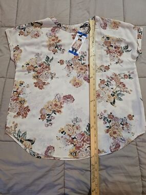 Bufalo Floral Short-Sleeve Blouse - Cream/Pink Size L NWT